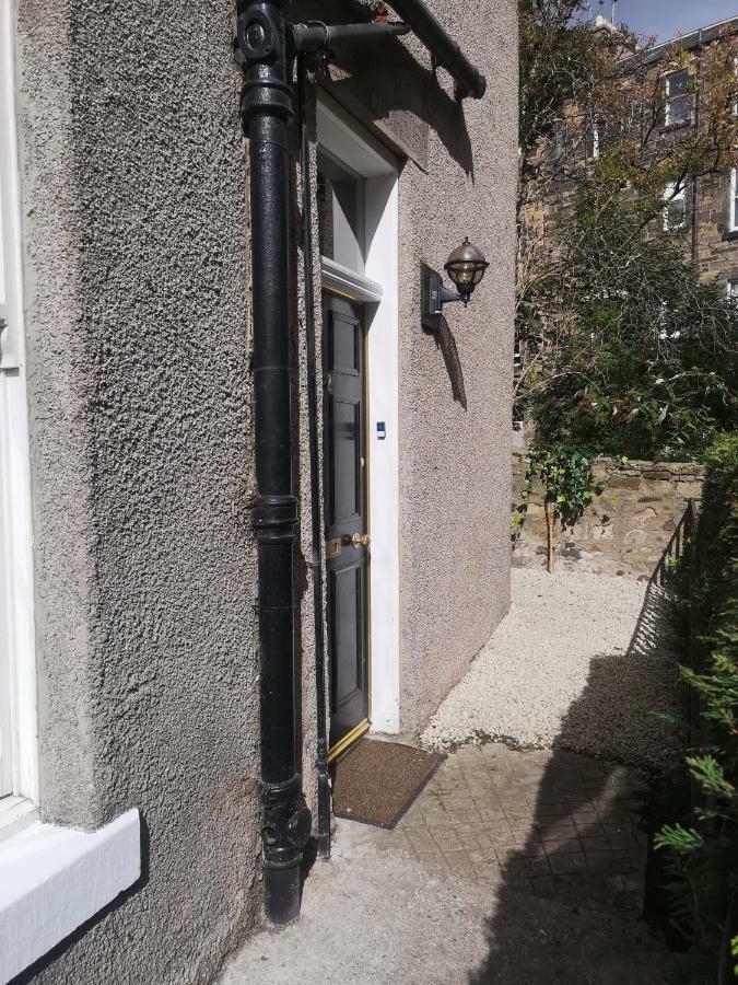 Traditional 3 Bedroom Quiet Duplex Flat By High St, Trams And Buses - Just 1-5 Miles To Centre Edimburgo Exterior foto